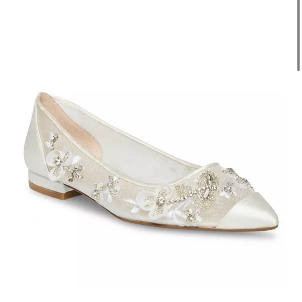 Betsey Johnson Wedding Flats, Micki Size 6